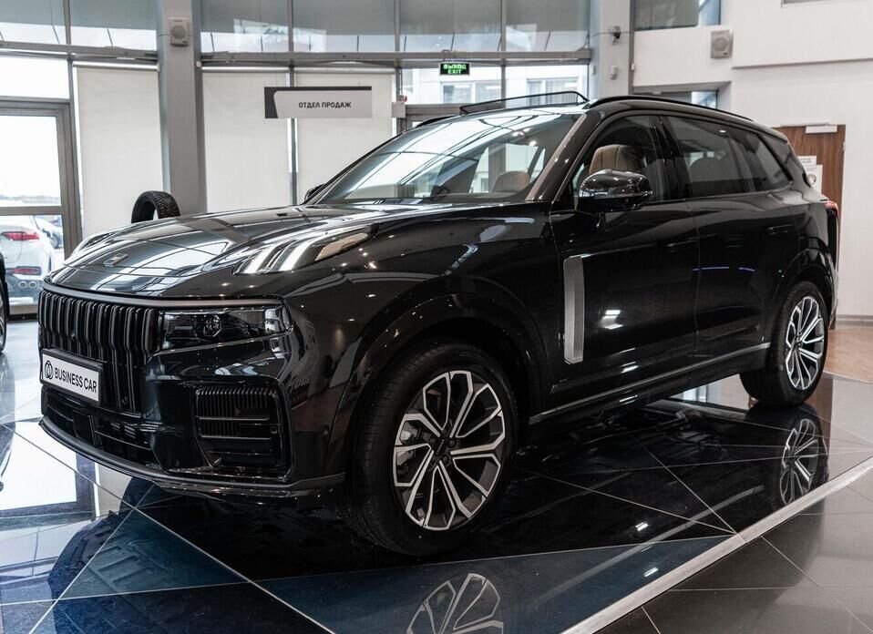 Lynk & Co 09 MHEV 2.0 AT (254 л.с.) 4WD