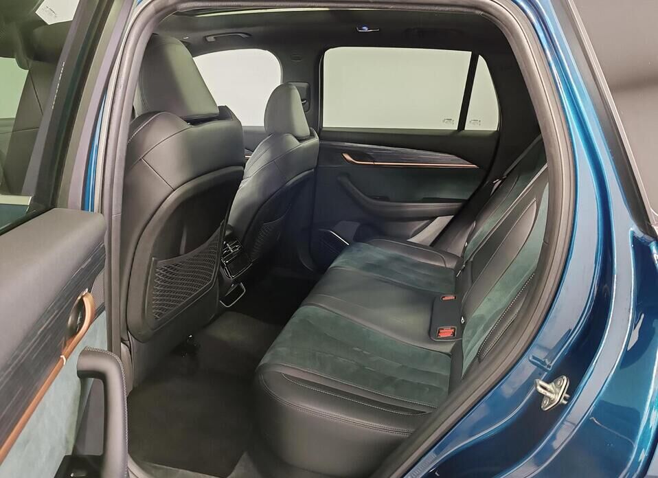 Geely Monjaro, I 2.0 AT (238 л.с.) 4WD