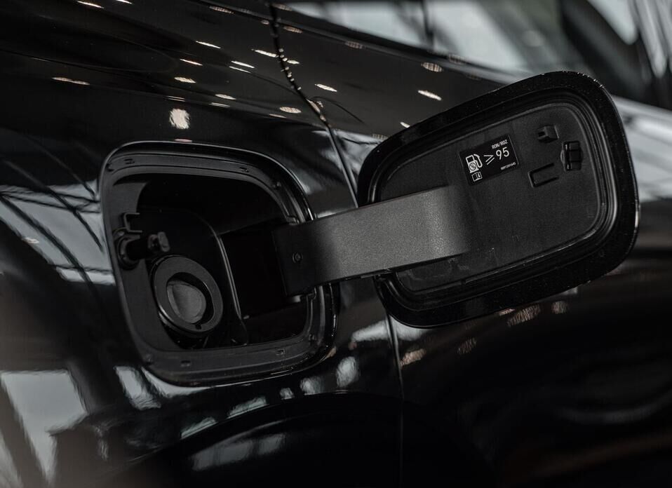 Lynk & Co 09 MHEV 2.0 AT (254 л.с.) 4WD